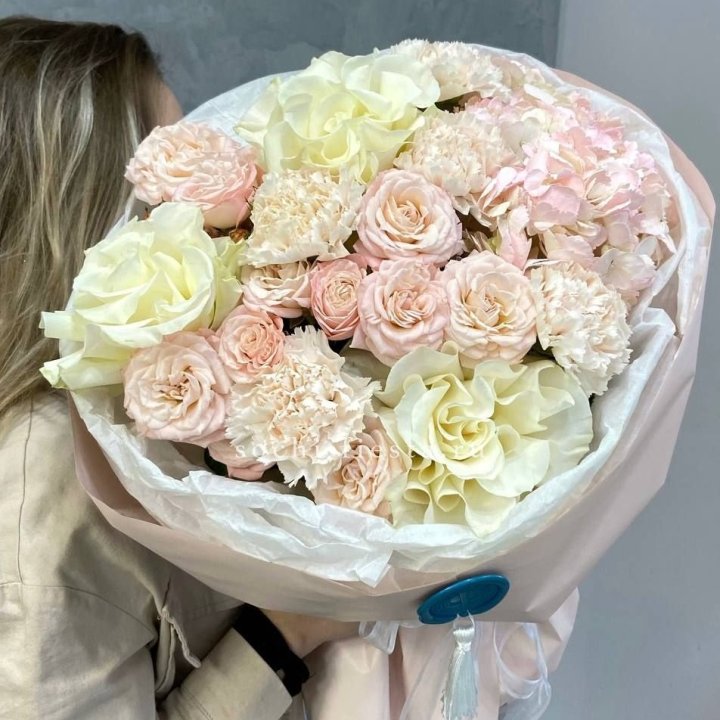 Дизайнерский букет "Джентел" в Владикавказе