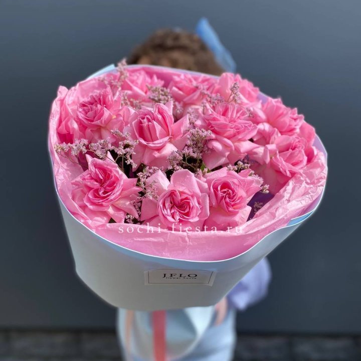 Букет французских розовых роз  в Владикавказе