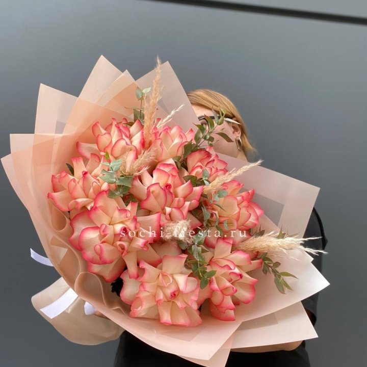 9 Французских роз Джумилия  в Владикавказе