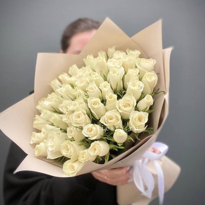 51 белая кенийская роза  в Владикавказе