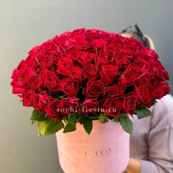 101 кенийская роза в цилиндре в Владикавказе