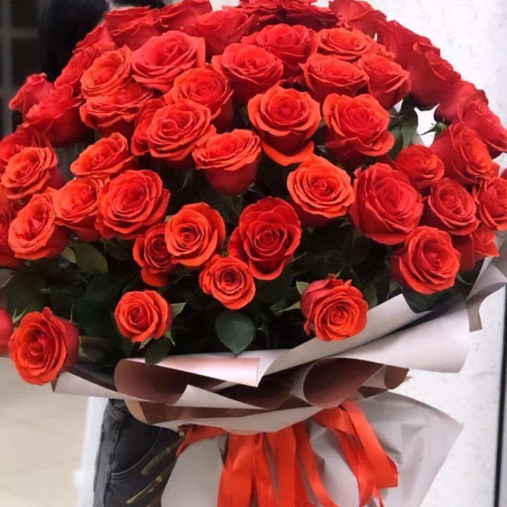 Букет высоких эквадорских роз  в Владикавказе