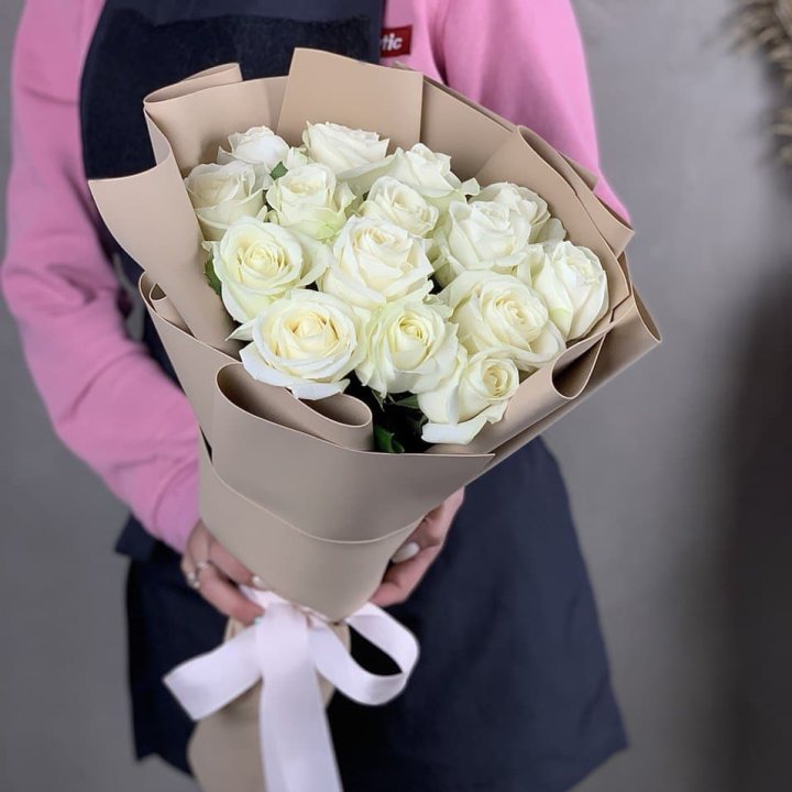 15 белых роз миракли в Владикавказе