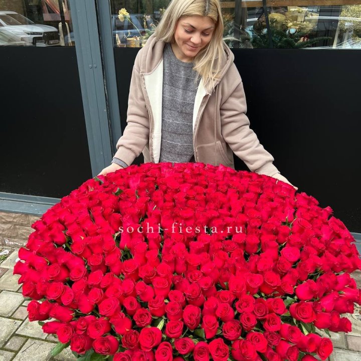 501 красная роза в корзине в Владикавказе