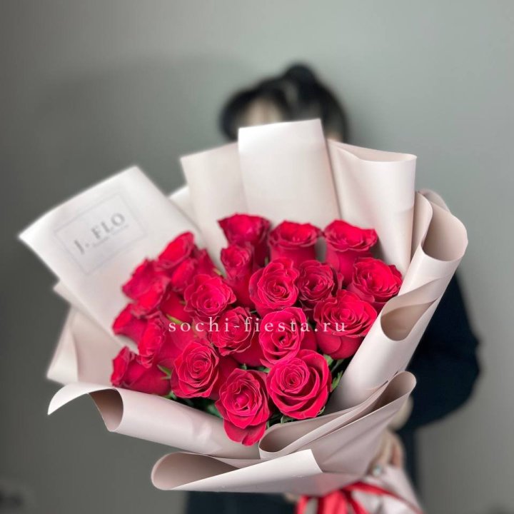 21 красная роза  в Владикавказе
