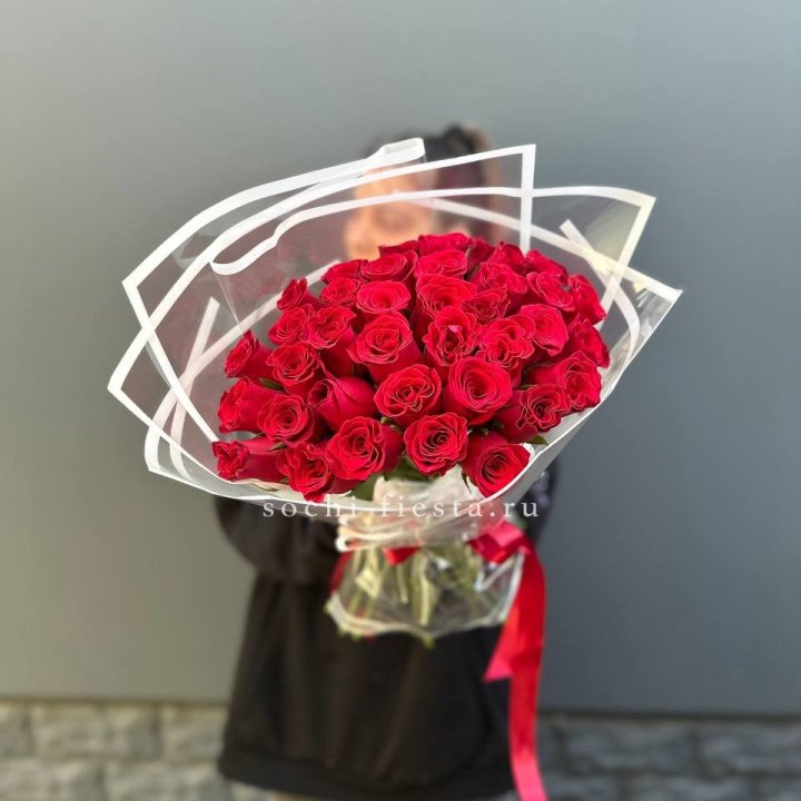 31 красная роза в Владикавказе
