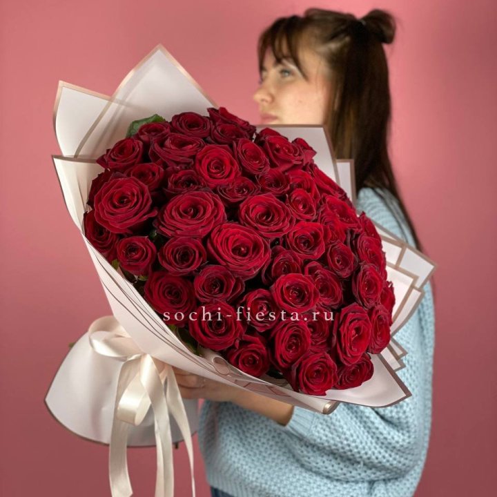 51 красная роза "Лавели" в Владикавказе