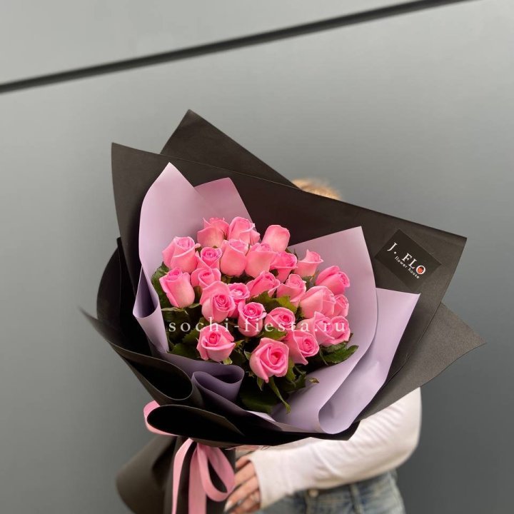 19 розовых роз  в Владикавказе