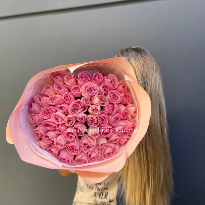 55 розовых роз в Владикавказе
