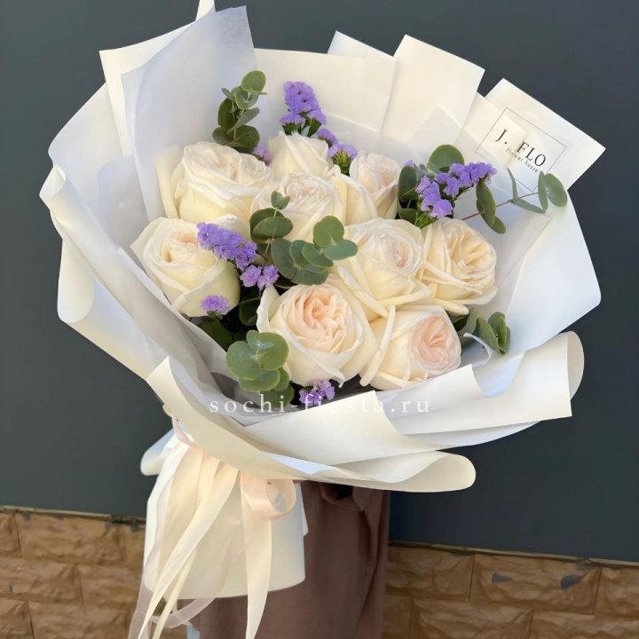 Букет из роз Вайт охара в Владикавказе