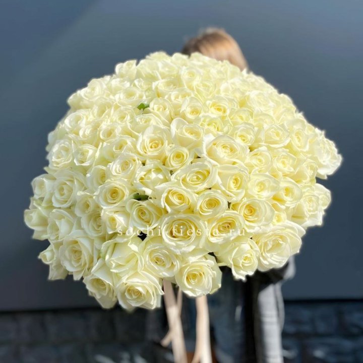 Букет  из 101 белой розы  в Владикавказе