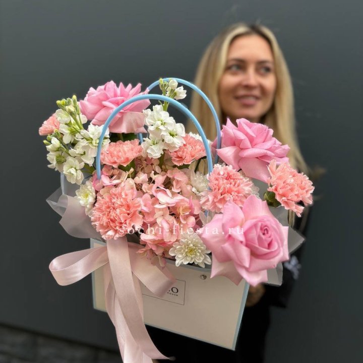 Сумочка "Бал цветов" в Владикавказе