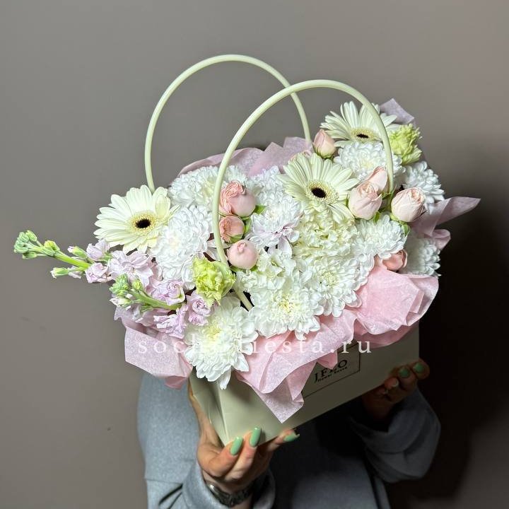 Сумочка "Белый рассвет" в Владикавказе