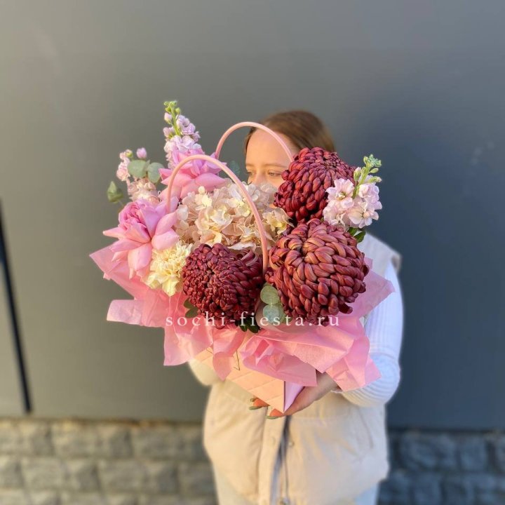 Сумочка нежная с бигуди в Владикавказе