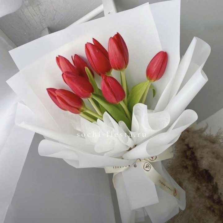 Букет красных тюльпанов в Владикавказе
